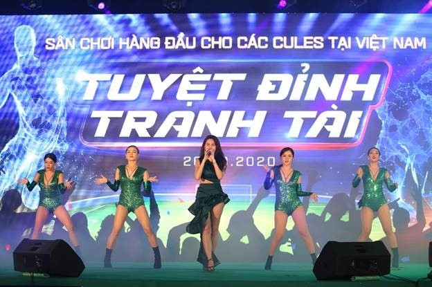 “Siêu hùng tranh đấu” là chuỗi sự kiện tiếp theo của FCB88 diễn ra vào từ&nbsp;Tháng&nbsp;10. Cặp đôi vàng Thuỷ Tiên - Công Vinh cùng các cầu thủ tuyển quốc gia Tài Em, cầu thủ Quang Thanh cũng có mặt trong sự kiện này.