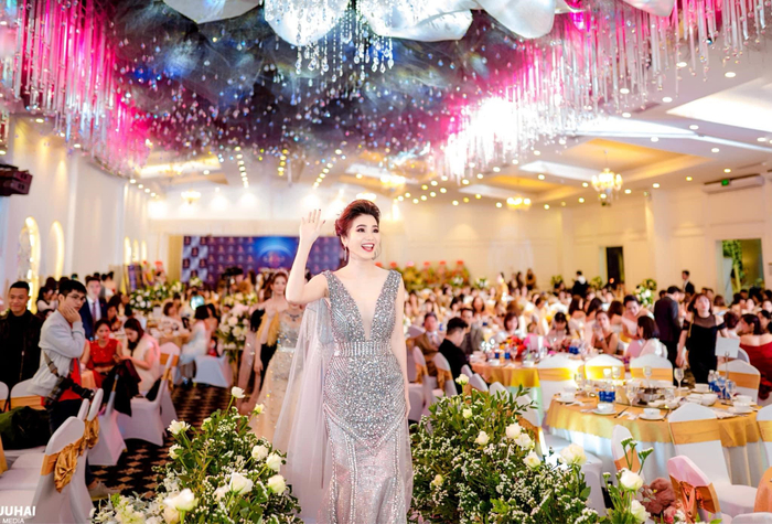 CEO Hoàng Phi Huyền - Nữ doanh nhân truyền cảm hứng làm đẹp và làm giàu cho hàng ngàn phụ nữ Việt Ảnh 4