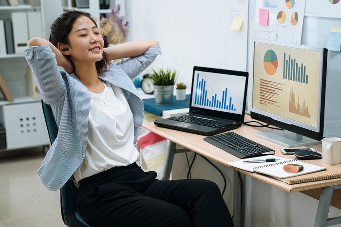 Tai nghe Truly Wireless tốt nhất để nghe nhạc Tết 2021 Ảnh 2