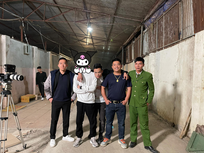 Đỗ Tiến Quang chụp cùng các Youtuber nổi tiếng: Hoangnam.tv, Sapa TV, Lộc Fuho
