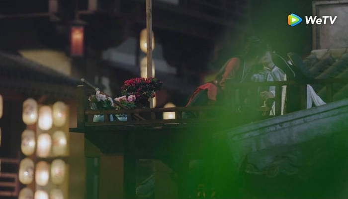 Điểm lại loạt cảnh hôn lãng mạn của Triệu Lệ Dĩnh - Vương Nhất Bác dân tình 'sốt rần rần' trong 'Hữu Phỉ' Ảnh 15