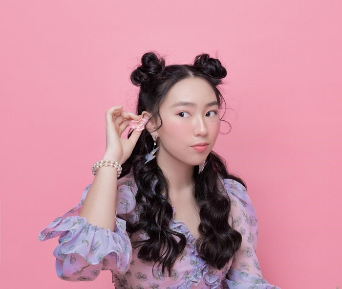 Hoàng Lam - Nàng thơ với vẻ đẹp pha trộn giữa hiện đại cùng truyền thống