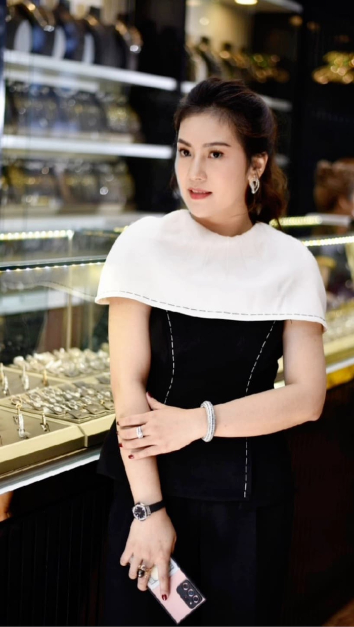 cô chủ trẻ Nguyễn Lê Hoàn Nguyên