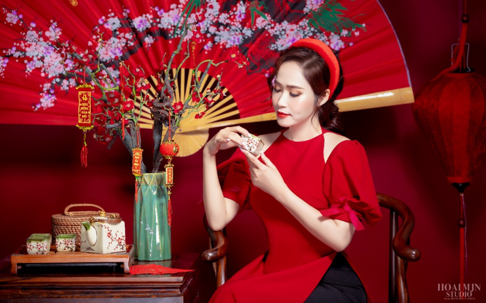 CEO Thảo Nguyên - 'Ngày Tết, mặc chiếc áo dài để tôn giá trị cội nguồn' Ảnh 2