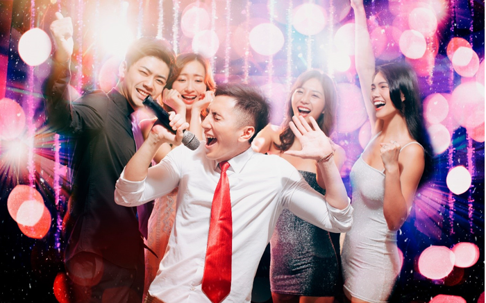 'Ờ mây zing' trước những pha 'tăng kèo' quẩy cực 'khoái' dịp cuối năm Ảnh 2