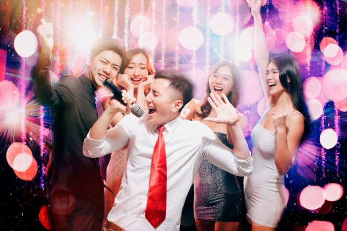 'Ờ mây zing' trước những pha 'tăng kèo' quẩy cực 'khoái' dịp cuối năm Ảnh 4