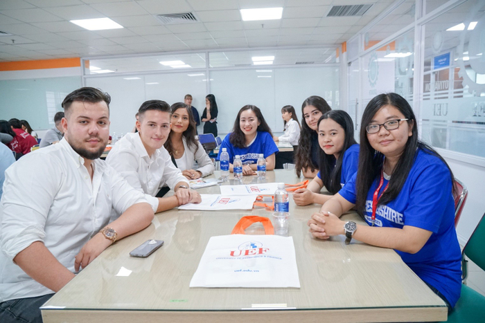 5 đặc điểm nhận diện sinh viên UEF Ảnh 5