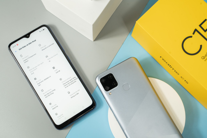 Bộ đôi Realme C15 hứa hẹn thời gian sử dụng vô cùng lâu, đỡ gánh nặng phải nhớ sạc điện thoại mỗi ngày đối với các bậc phụ huynh