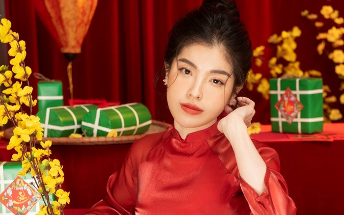 Sắc xuân tràn đầy cùng chùm ảnh áo dài Tết của người đẹp Lê Mai Sang Ảnh 2