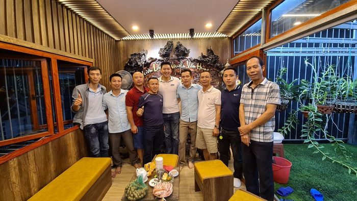 Anh Hùng cùng hội&nbsp;anh em đam mê lan