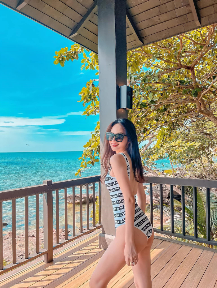 Hương Giang luôn phải giữ cho mình vòng eo thon gọn để tự tin trước khán giả