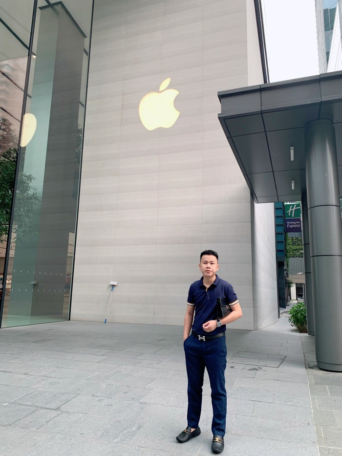 Phạm Thanh Tùng – chủ cửa hàng Dung Tùng Store.