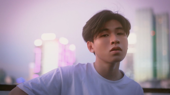 Chất nhạc của Thanh Bình rất tình và mang cảm giác nhẹ nhàng, yên ả.