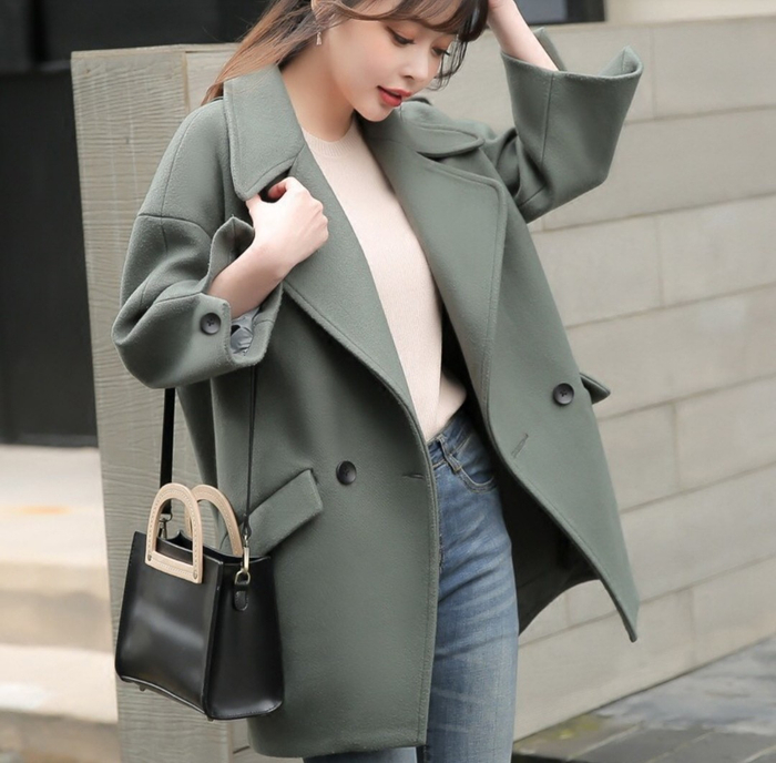 Áo dạ Gia Hân Luxury có màu sắc độc đáo