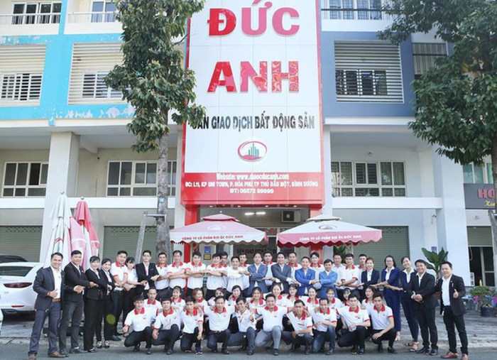 Tập thể Cán bộ nhân viên Đức Anh Group