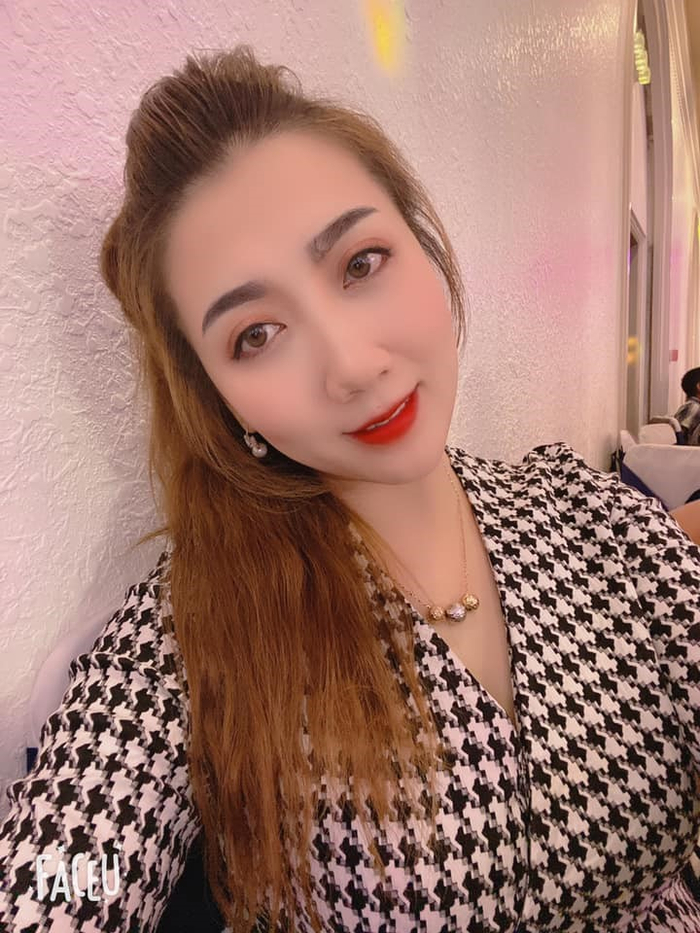 Phong cách thời trang ấn tượng của chị Dung Nguyễn