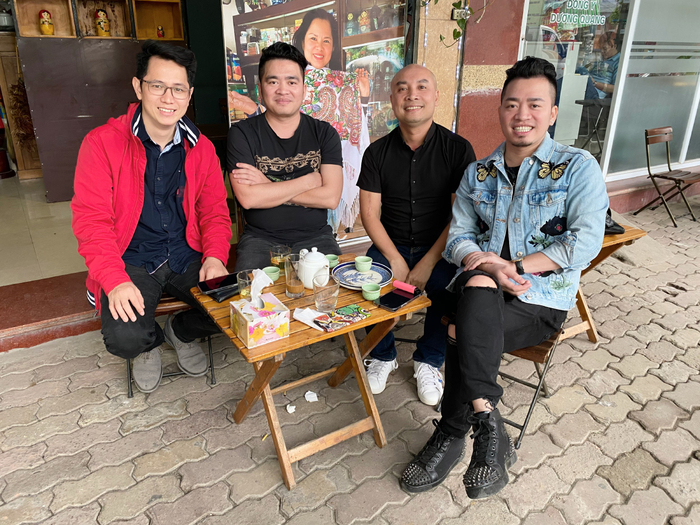 Những buổi gặp gỡ với những người bạn yêu âm nhạc đã tạo cảm hứng viết lên ca khúc “Song sinh”