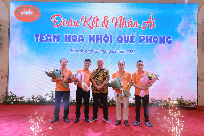 Chủ vườn lan Chung Lê: 'Sự độc đáo và nét riêng biệt của hoa lan khiến tôi si mê' Ảnh 5