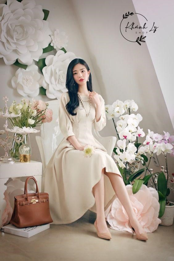 Khánh Ly Shop được nhiều người biết đến với các sản phẩm thời trang độc đáo, hợp mốt