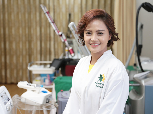 Thu Quỳnh thường xuyên ghé đến Đông Á chăm sóc trẻ hóa da