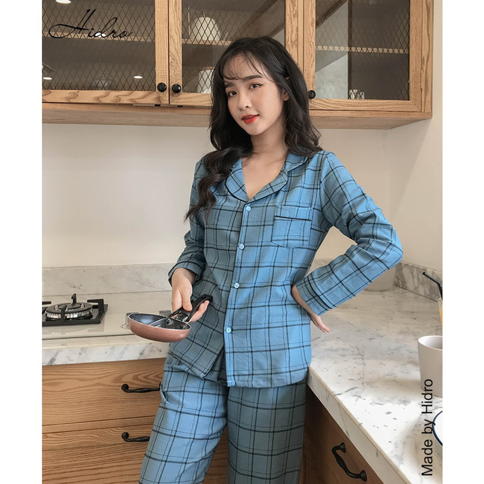 Mẫu pijama họa tiết caro có giá ưu đãi 279K tại&nbsp;Shopee