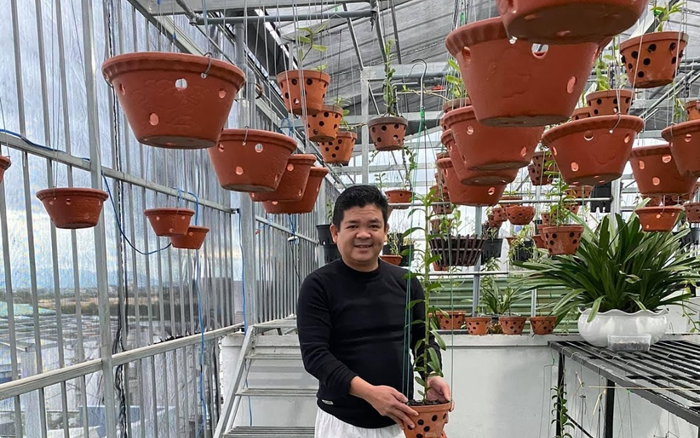 Nghệ nhân Nguyễn Ngọc Huy và câu chuyện anh cán bộ say mê với nghề trồng hoa lan Ảnh 2