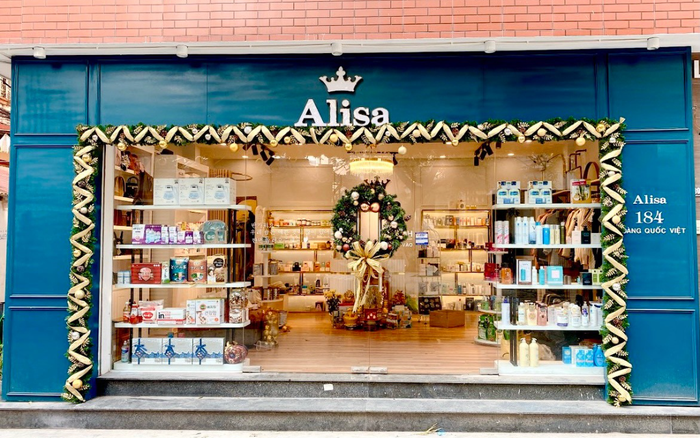 Alisa: Chuỗi bách hóa cực chất khiến phái đẹp mê mẩn Ảnh 2