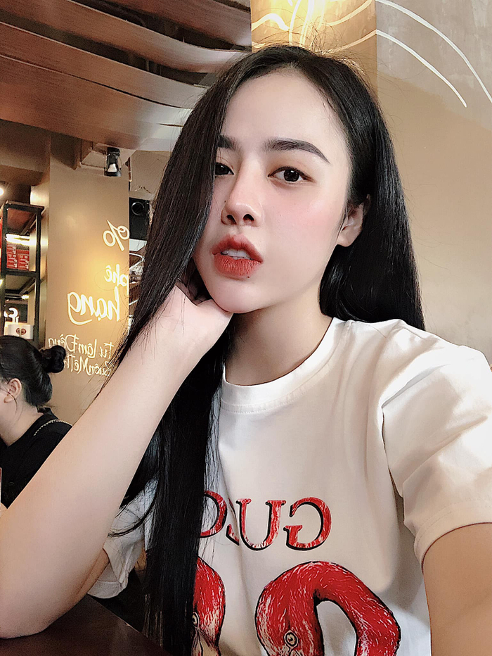 Cơ duyên dẫn lối đến với nghề kinh doanh, thiết kế thời trang của cô chủ 9x Đặng Thị Hồng Nhung Ảnh 1