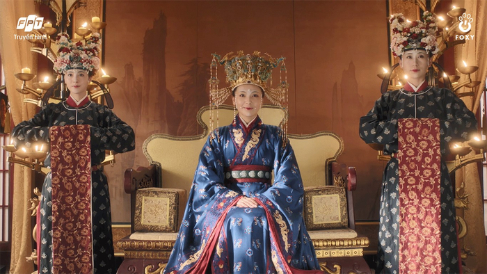 Dàn mỹ nhân Hoa ngữ diện lễ phục địch y thời Tống: Lưu Đào 'chặt đẹp' Triệu Lệ Dĩnh Ảnh 6