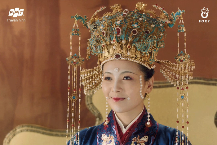 Dàn mỹ nhân Hoa ngữ diện lễ phục địch y thời Tống: Lưu Đào 'chặt đẹp' Triệu Lệ Dĩnh Ảnh 7