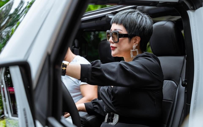 Lộ Diện Nữ Doanh Nhân sở hữu Jeep Wrangler Unlimited Sahara 80th đầu tiên Tại Hà Nội Ảnh 2