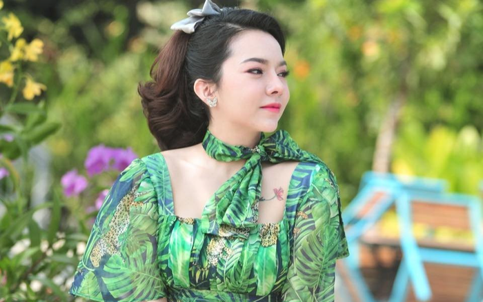 Đằng sau cuộc sống sang chảnh của Hồng Nguyên Nhung là một single mom mạnh mẽ và có ý chí vượt qua mọi khó khăn để có được thành công Ảnh 2