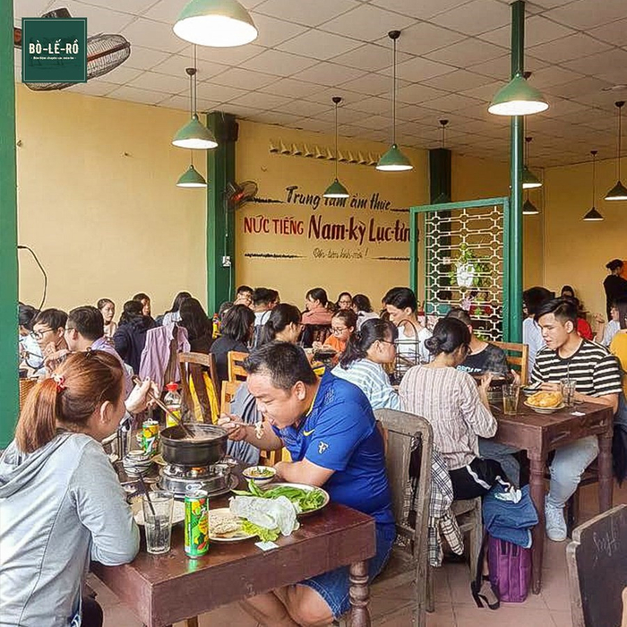 Bò Lế Rồ có tập khách thuộc phân khúc phổ thông với nhu cầu ăn uống cao