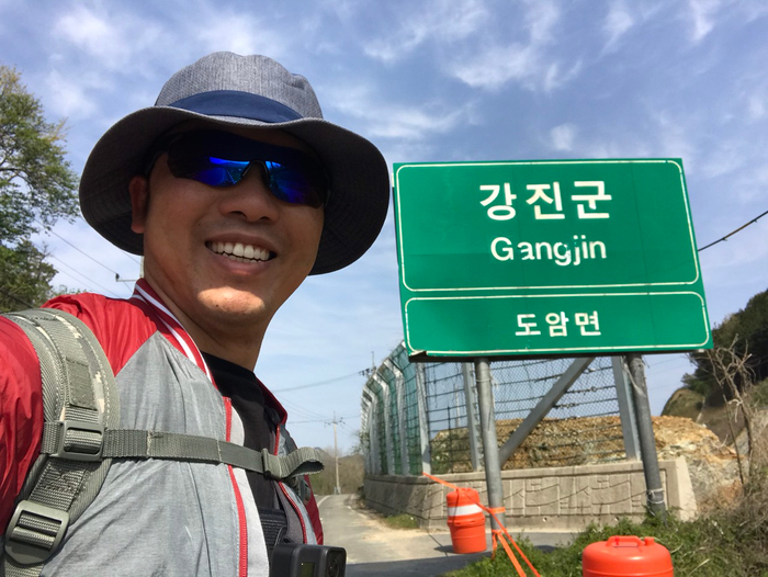 Giống như ý nghĩa cái tên của mình trong tiếng Hàn (Te Fung nghĩa là “Cơn Bão”), Te Fung khiến người xung quanh cảm nhận anh như một “cơn bão năng lượng” xua tan sự tiêu cực. Đó là sức hút giúp anh xây dựng thành công Cộng đồng phá vỡ sự trì hoãn của mình.
