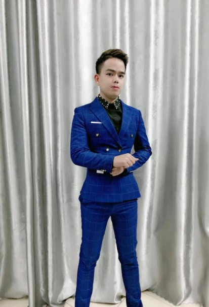 Phong Huy: cầu nối từ sóng livestream 'bùng cháy' niềm đam mê với ca hát và sáng tác Ảnh 3