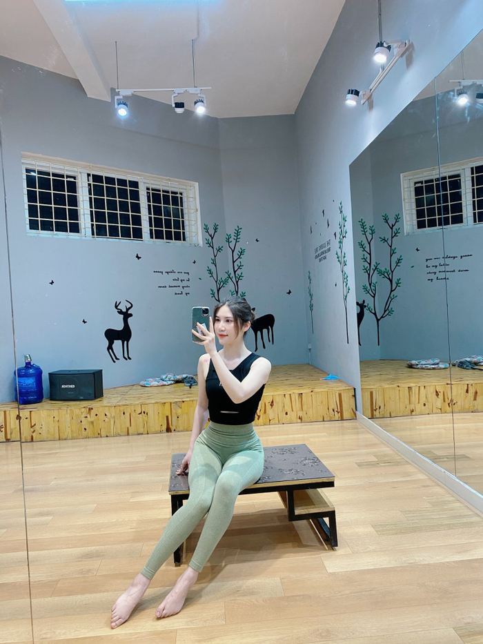 Phạm Thị Hằng của hiện tại vô cùng tự tin, quyến rũ.