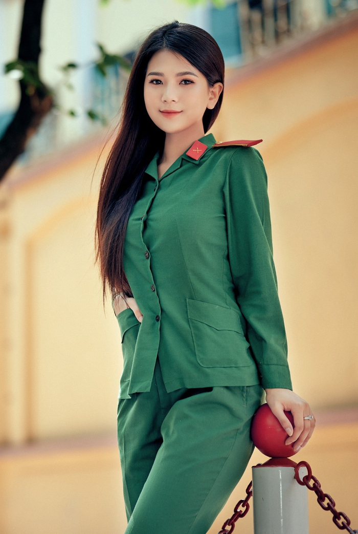 Cô nàng hiện đang là sinh viên của trường Đại học Văn hóa Nghệ thuật Quân Đội