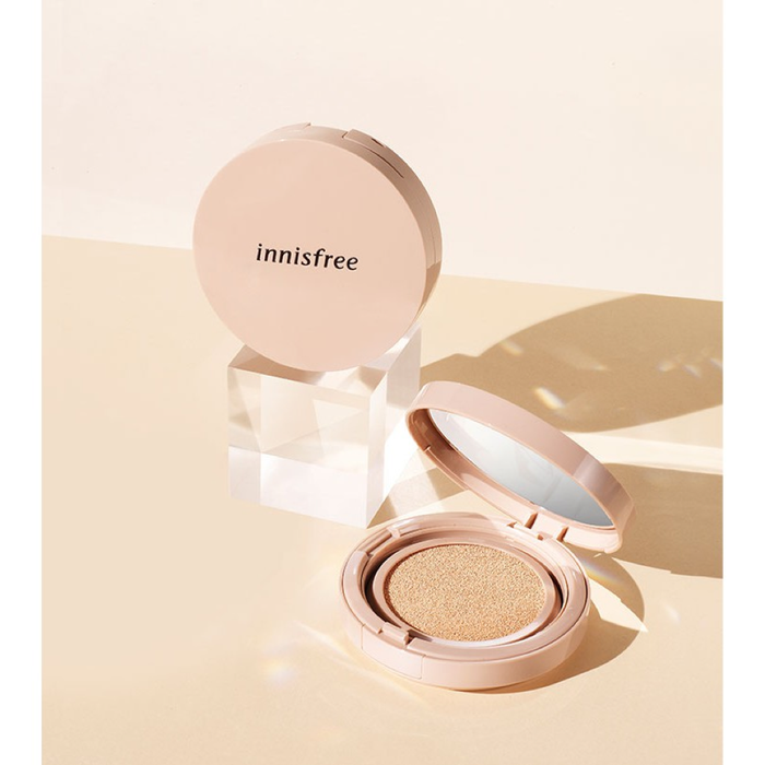 Phấn nước innisfree Skin Fit Glow giá 520.000 đồng giảm chỉ còn 396.000 đồngtại đây.