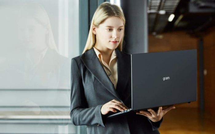 Trang bị 6 món vật dụng này để ngày đi làm 'trở lại và lợi hại hơn xưa' Ảnh 2