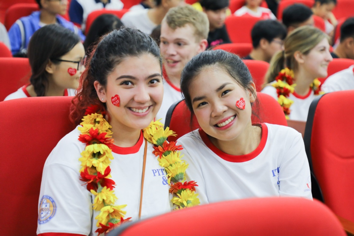 Tha hồ “vi vu” khắp nơi, thỏa sức kết nối bạn bè quốc tế