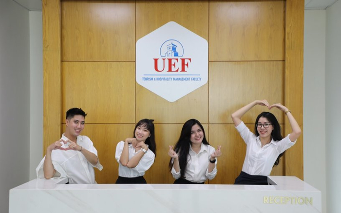 Dù học hay chơi, UEFers luôn 'chất'! Ảnh 2