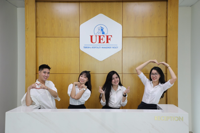 Dù học hay chơi, UEFers luôn 'chất'! Ảnh 3