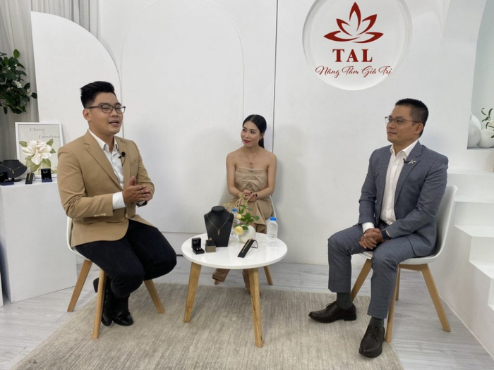 Hình ảnh talkshow