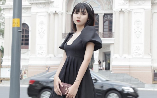 Mẫu ảnh Trần Nhật Hà Phương và ước mơ chinh phục 2 bằng đại học Ảnh 2