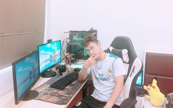 Gạt bỏ muộn phiền bị 'bồ đá' vì mê game, 9x Nguyễn Mạnh Cần 'lột xác' trở thành Youtuber Ảnh 2