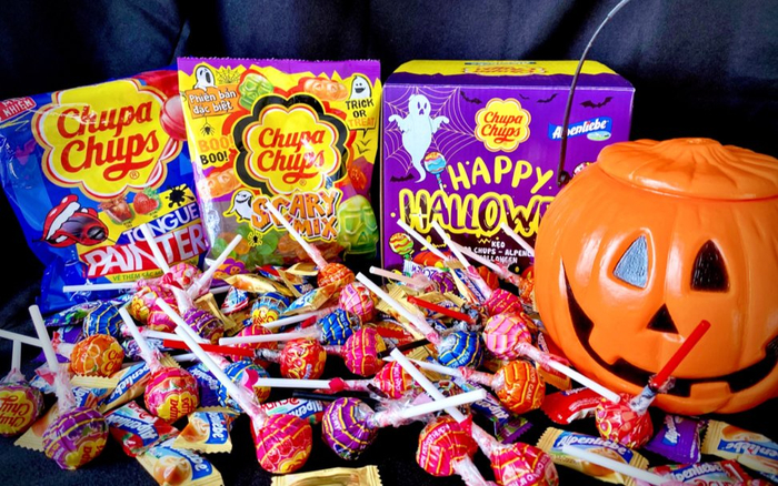 Học hỏi dàn hot Tiktoker đu trend biến hình Halloween mới gây sốt Ảnh 2