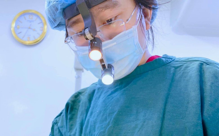 Bác sĩ Hồ Phi Nhạn – 'Khắc tinh' của những chiếc mũi hỏng Ảnh 2