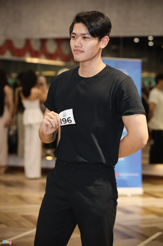 Buổi casting của 117 người mẫu ở Tuần lễ Thời trang Việt Nam Ảnh 6