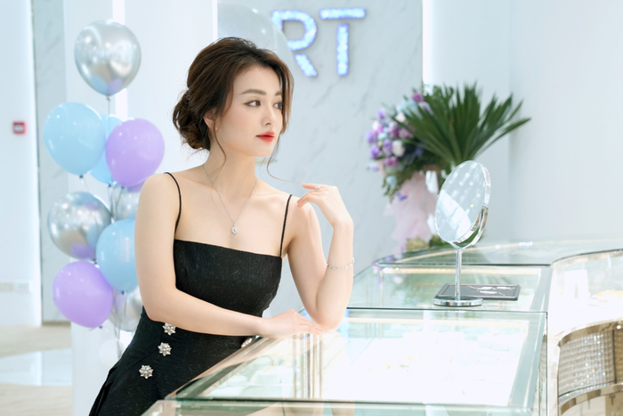 Jennifer Phạm và dàn mỹ nữ khoe sắc lộng lẫy tại sự kiện ra mắt DOJI Smart Ảnh 10