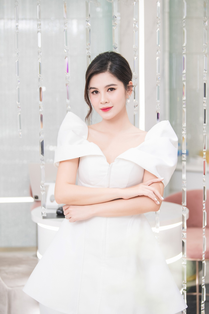 Jennifer Phạm và dàn mỹ nữ khoe sắc lộng lẫy tại sự kiện ra mắt DOJI Smart Ảnh 8